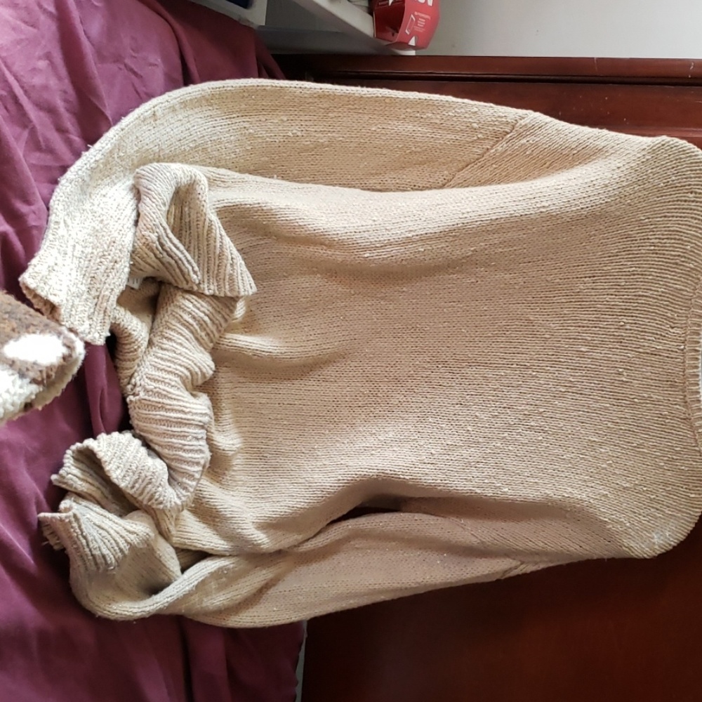 Sweater - Picture 2 of 3